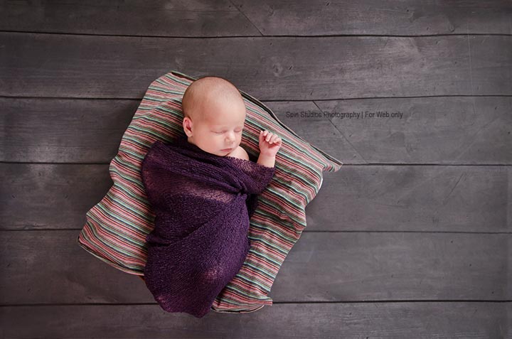 Simply natural White Bear Lake newborn portraits by Spin Studios Photography
